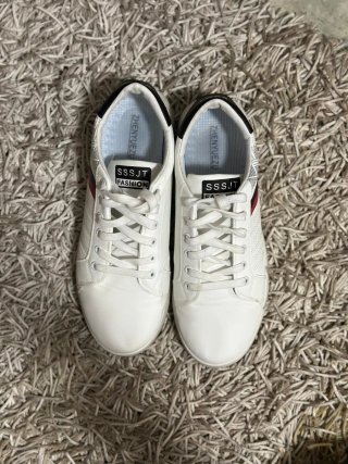 Zapatillas blancas casuales