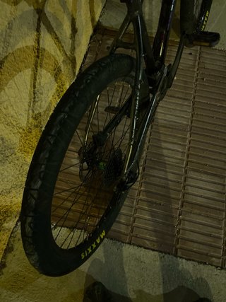 Bici Stunt Negra y morada