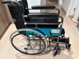 Silla de Ruedas MOBICLINIC