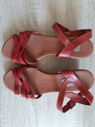 Sandalias rojas talla 40