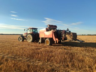 Empacadora New Holland D1210