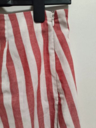 Falda pantalón rayas roja y blanca