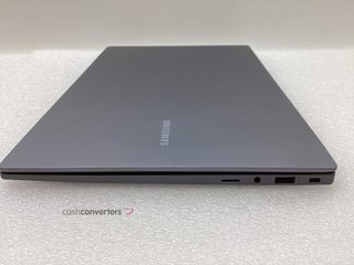 pc portatil samsung 750xgk