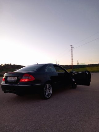 MERCEDES COUPÉ CLK 200K 163 Avangarde