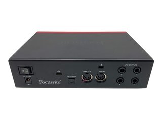 otros sonido focusrite clarett + 2 pre