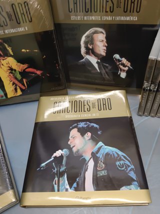 antología audiovisual de la música moderna , CANCIONES DE ORO 5 tomos, 10 Dvs, nueva
