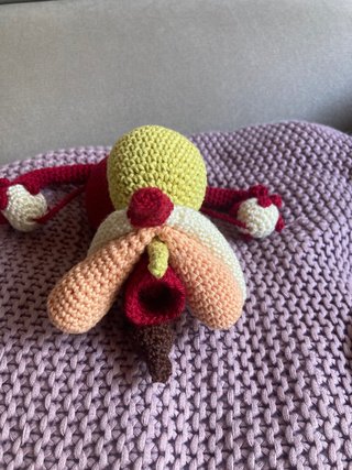 Figura Anatómica Femenina a Crochet