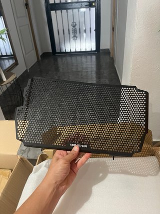 Protector Radiador Ducati Monster Negro