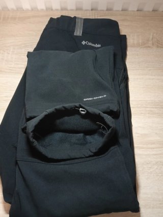 Pantalones Columbia Montaña Negros