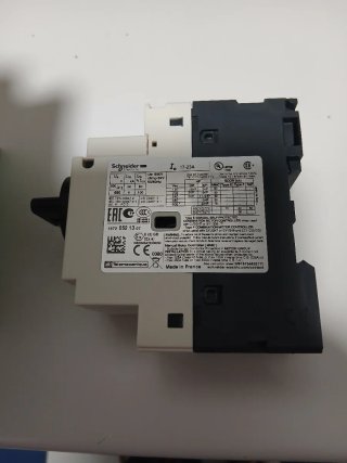 Disyuntor Motor Schneider GV2P21