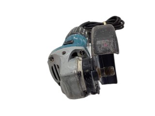 radial makita ga4530r