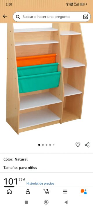 Estantería de madera beige y blanca