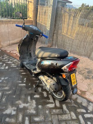 Kymco Vitality 50 2T Scooter Negra