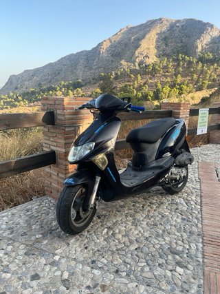 Kymco Vitality 50 2T Scooter Negra