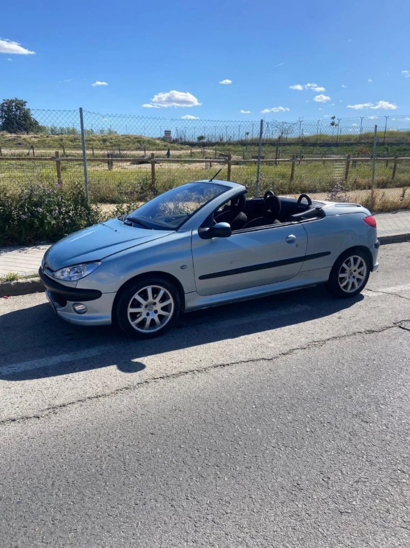 Peugeot 206 CC 2002 138cv - foto 1
