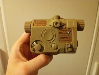 Linterna Laser Porta Pilas