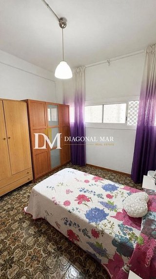Piso en venta en El Bon Pastor en Barcelona