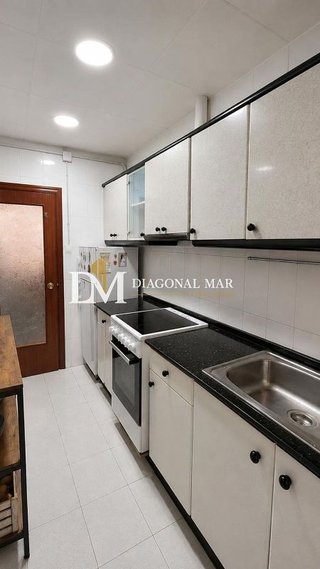 Piso en venta en El Bon Pastor en Barcelona