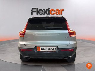 Volvo XC40 2.0 T4 R-Design Auto