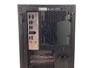 pc corsair i7-13700kf, 2tb m2, 4070ti super 16gb, 32gb ddr5