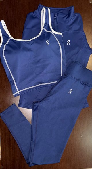 Conjunto Deportivo On Running Azul Talla M