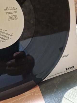 Vinilo Madness Wings of a Dove