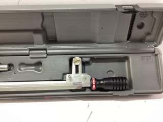 llave dinamometrica facom s.203da