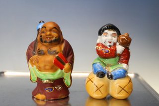 Figuras de porcelana de los Sietes Sabios Chinos, pintadas a mano. Años 60 ó 70.