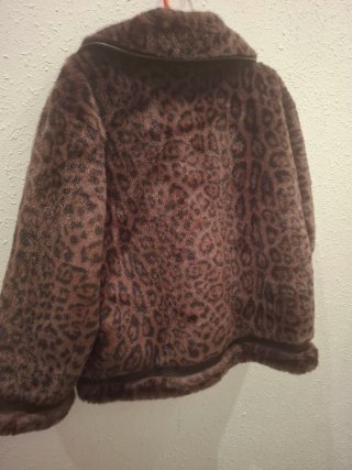 Chaqueta leopardo efecto pelo Talla S oversize