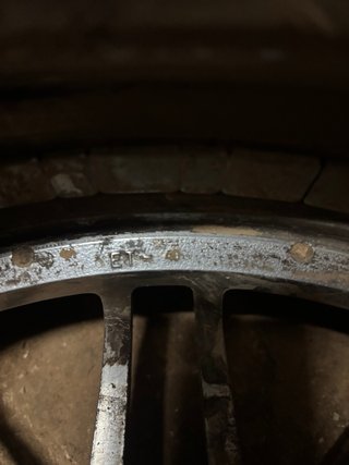 Llantas Dezent 18” + neumaticos.