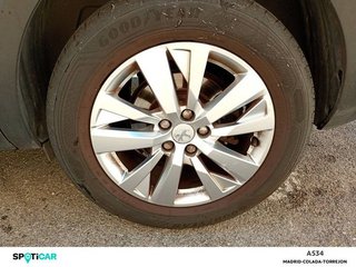 Peugeot 5008   1.2L PureTech 96kW (130CV) S&S Active