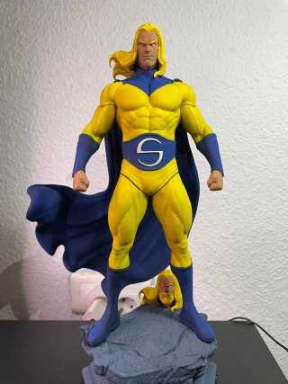 Figura Sentry marvel Resina