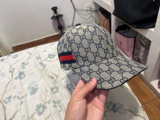 Gorra Gucci Beige azul precio no negociable