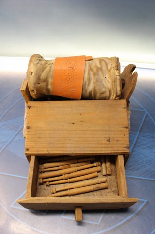 Mundillo de rodillo para bolillos. Bolillero.