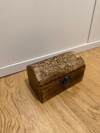 2 Baúles de Madera Pequeños Tallados