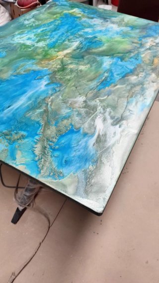 Resina Epoxi: Suelos, Mesas y Barras