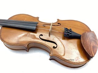 violin antonius stradivarius cremonenfis faciebat anno 1726