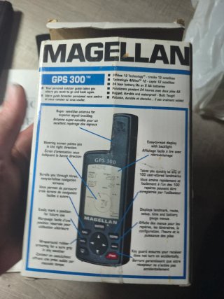 Magellan GPS 300 con accesorios