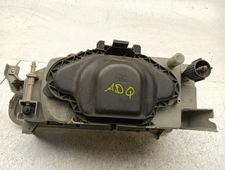 FARO DERECHO RENAULT R 19 BERL. CON PORTÓN (B/C53