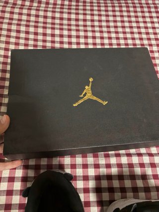 Jordan Max Aura 4 Black University Talla 39
