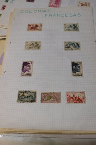 Sellos del mundo en los años 40.