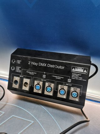 2 way dmx distributor. Contest Split-2