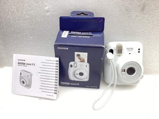 camara instantanea fujifilm instax mini 11