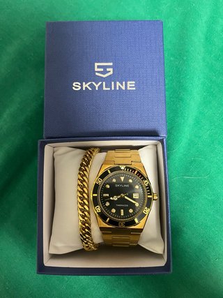 Reloj Skyline Dorado y Negro