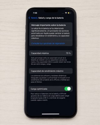 iPhone 13 128GB Medianoche + caja y 5 fundas