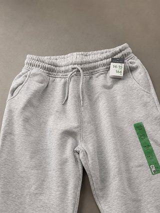 Chándal gris Primark 14-15 años