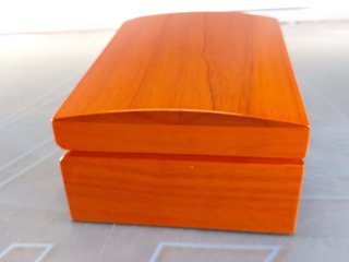 Relojes Cromwell. Caja, joyero en madera lacada.