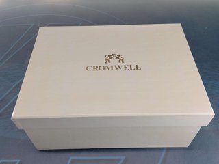 Relojes Cromwell. Caja, joyero en madera lacada.