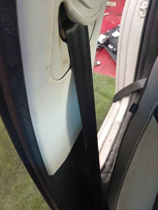 CINTURON SEGURIDAD DELANTERO DERECHO Skoda Fabia (NJ3)(08.2014->)