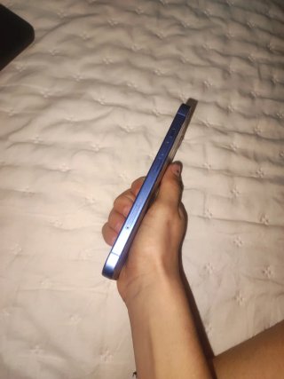 iPhone 16 sin pantalla, funda de regalo